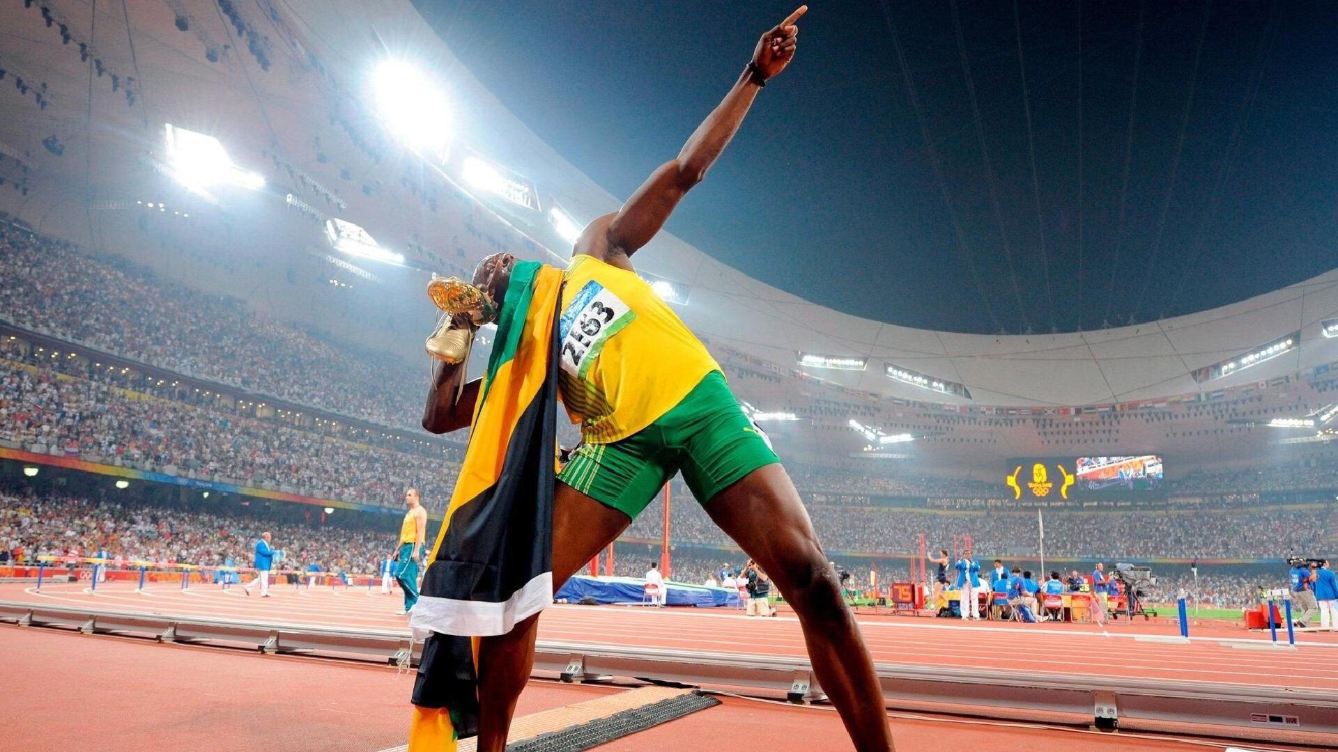 三将苦战90分钟谢文能伤退 泰山队德比被动轮换 替补奇兵泽卡临危受命